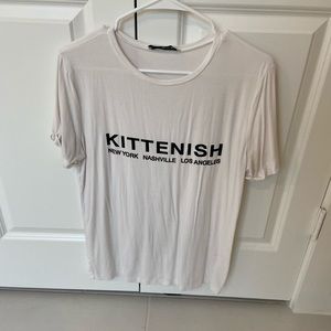 Kittenish tee